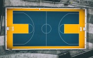 LOL英雄联盟下注平台-跨界巅峰对决，姆巴佩、Rookie与70号战神激战湖人